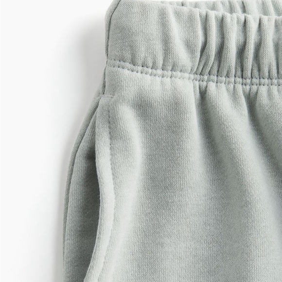 H&M Sweatshorts (3 pair!) - Picture 4 of 5